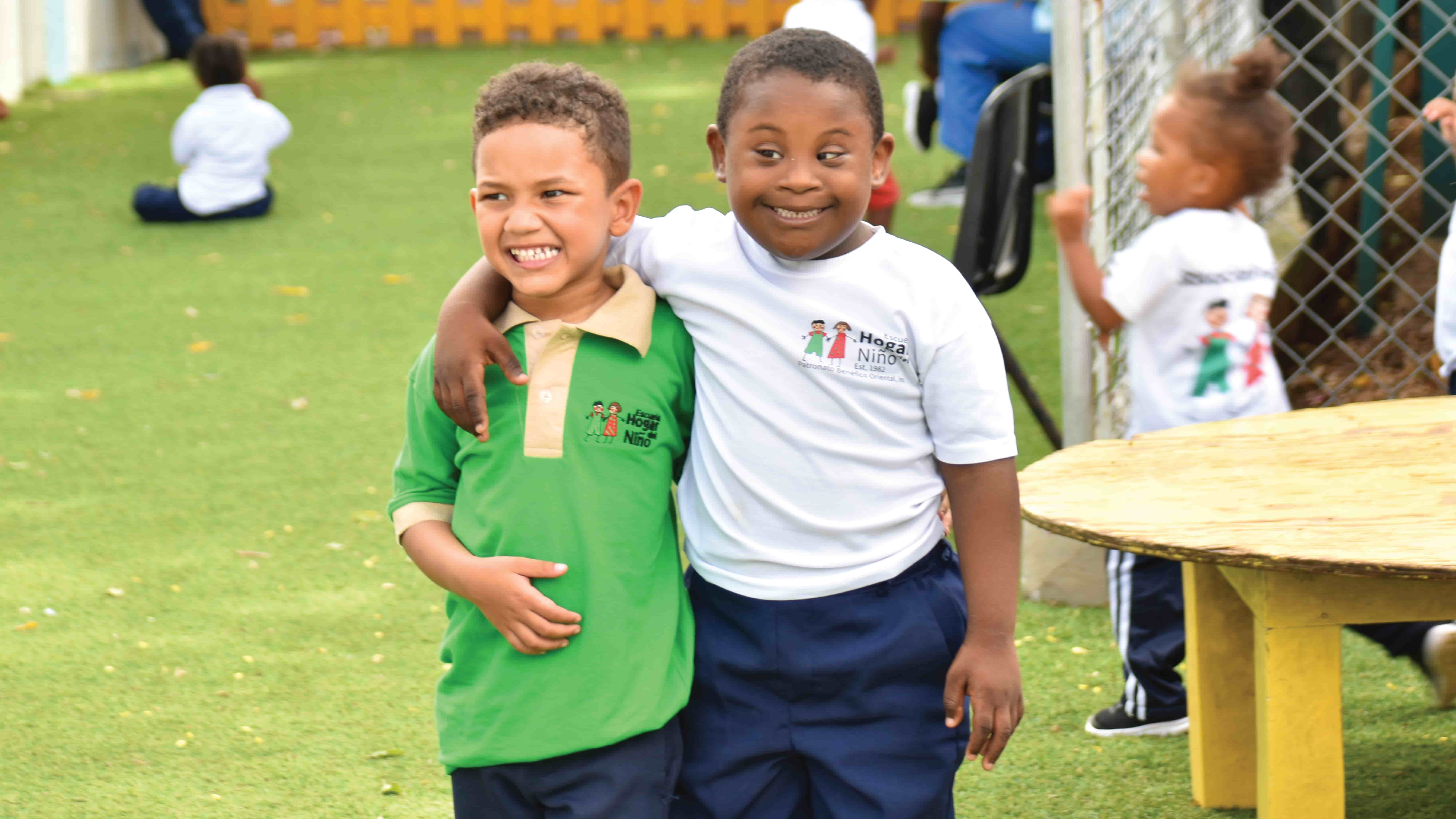 Niños en el colegio